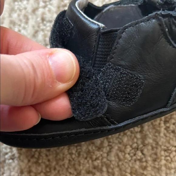 Robeez Classic Black Dress Shoes for Kids - Picture 4 of 5